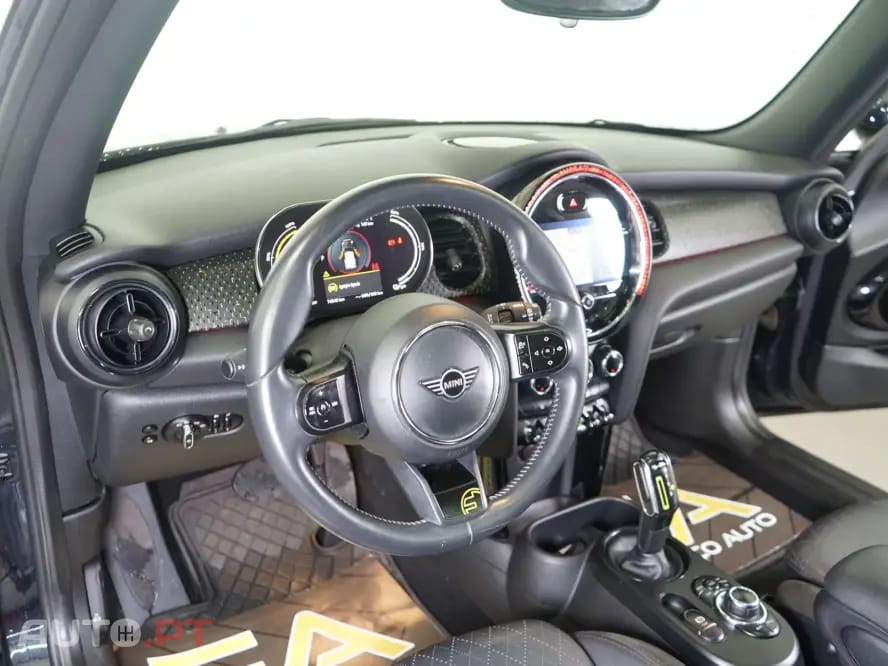 MINI Cooper Cooper SE Premium Classic