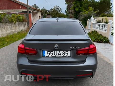 BMW 330 i performance