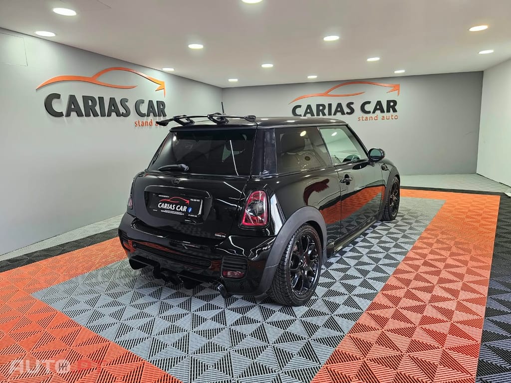 MINI Cooper S John Cooper Works