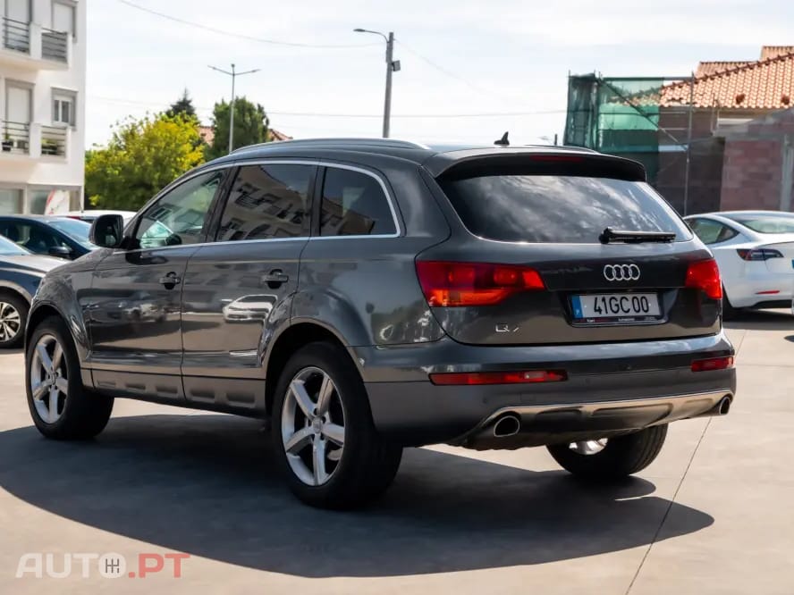 Audi Q7 3.0 TDI DPF quattro tiptronic