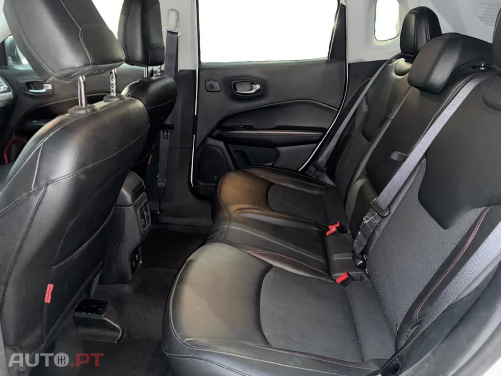 Jeep Compass 1.3 TG 4Xe Trailhawk