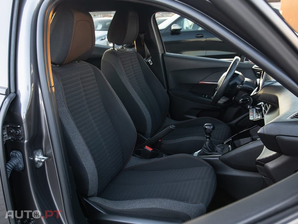 Peugeot 2008 1.2 PureTech Active Pack