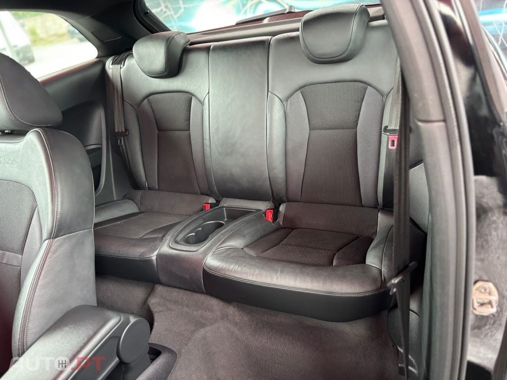 Audi A1 1.6 TDi S-line