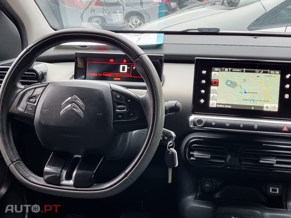 Citroen C4 Cactus 1.2 PureTech Shine EAT6