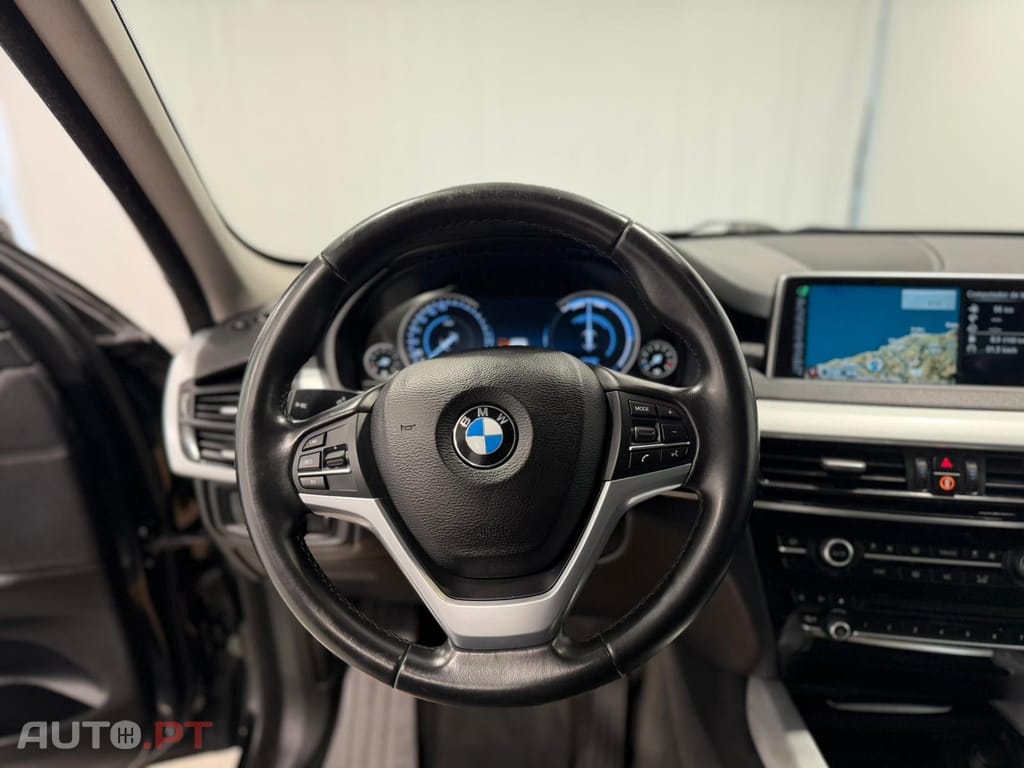 BMW X5 25 d sDrive Comfort 7L