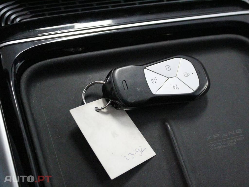 XPeng G9 78.2 kWh Standard Range