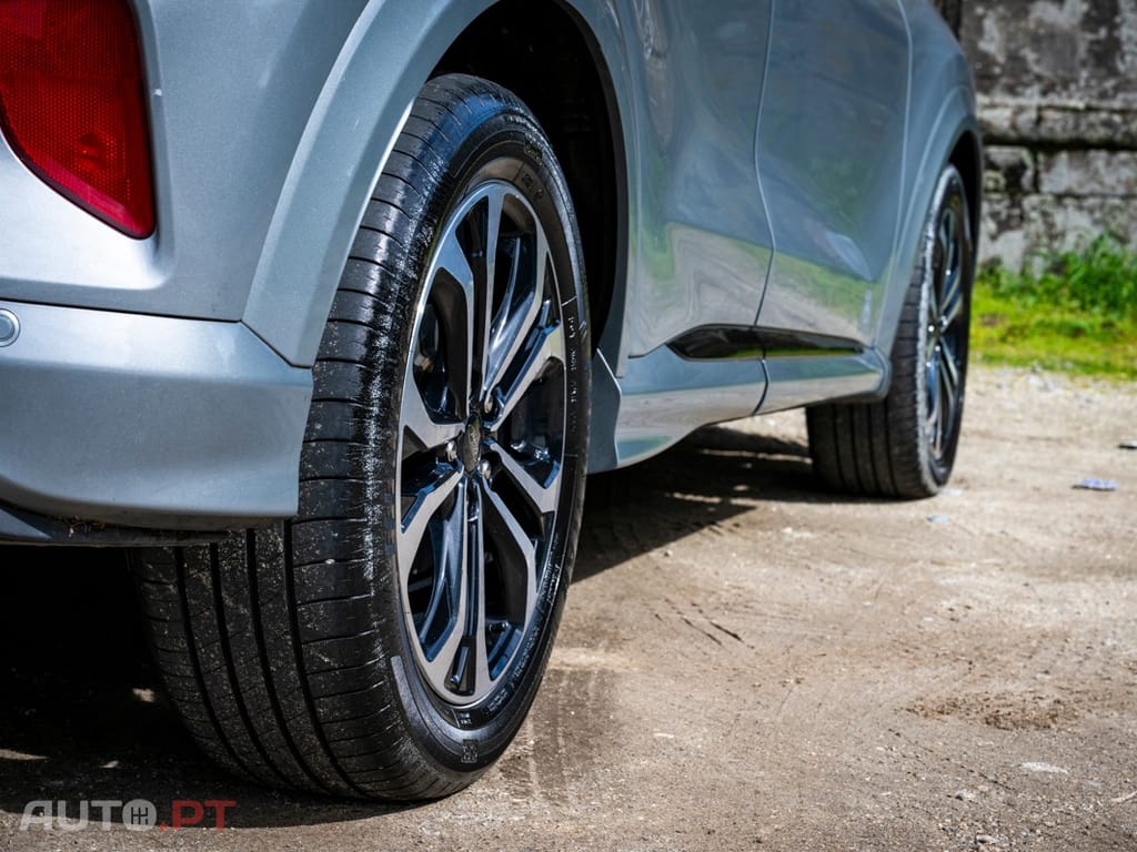 Ford Puma 1.0 EcoBoost MHEV ST-Line