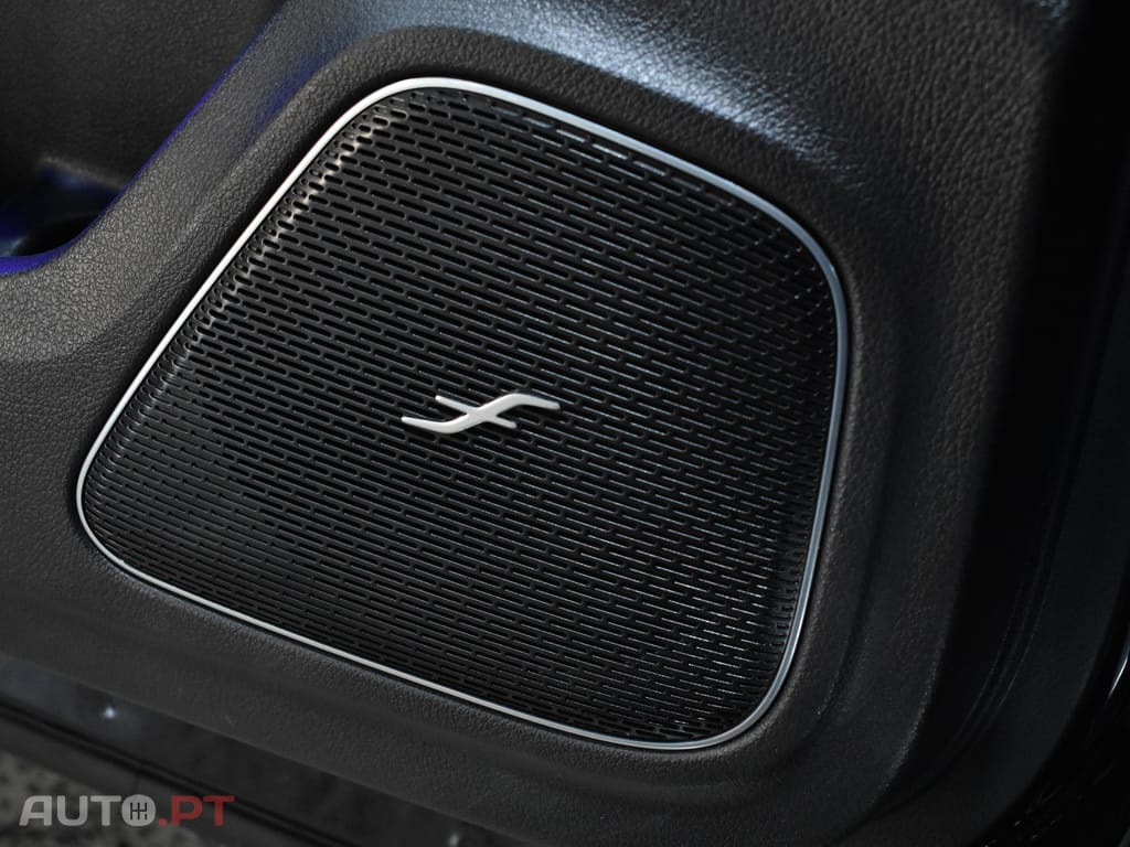Mercedes-Benz A 250 e 8G-DCT AMG Line