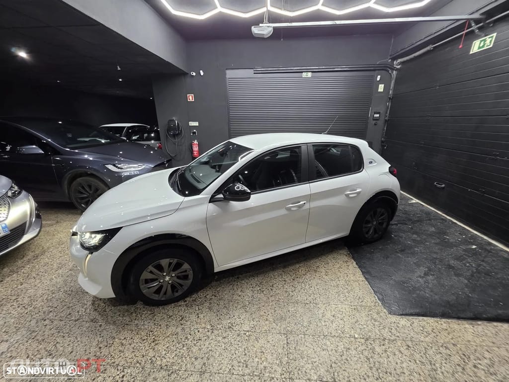 Peugeot E-208 50 kWh Active Pack