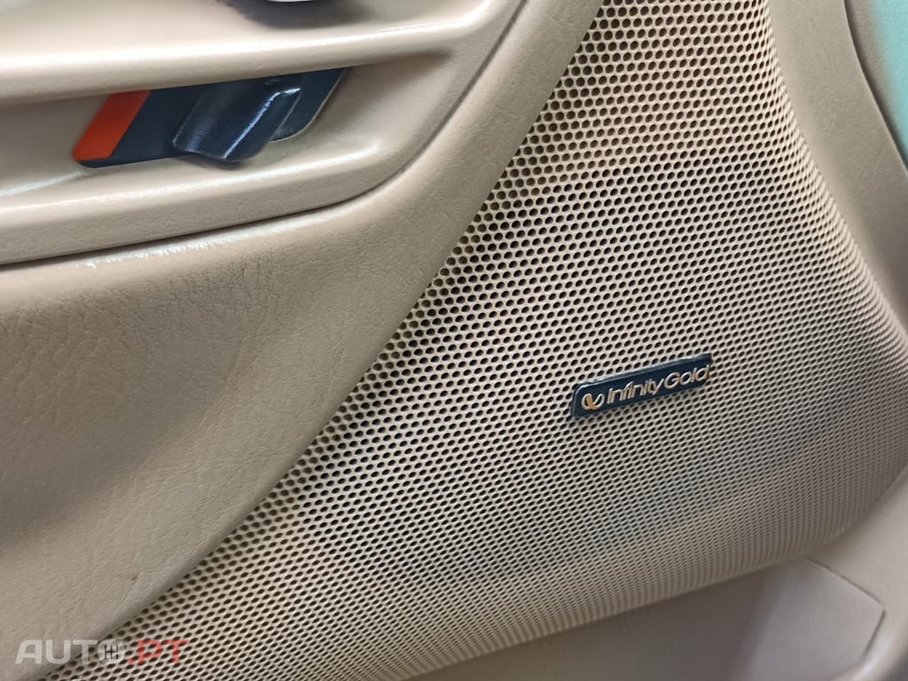 Jeep Grand Cherokee 4.0 Official