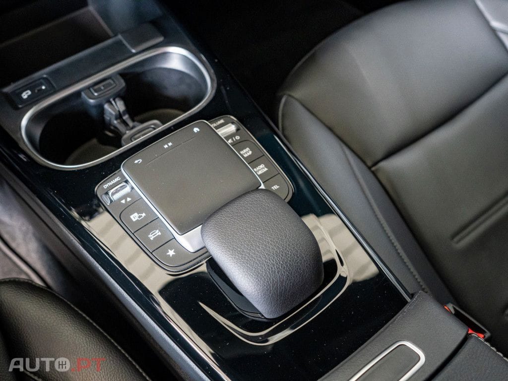 Mercedes-Benz CLA 250 e Progressive