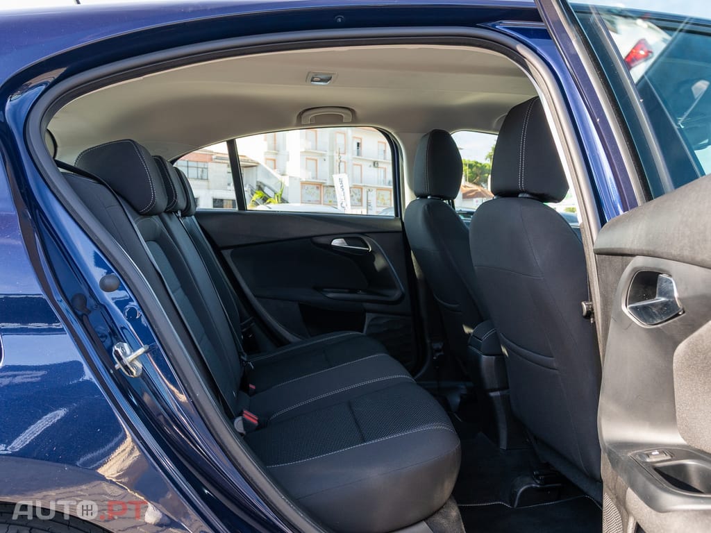 Fiat Tipo 1.3 MultiJet Life — fotografia 12