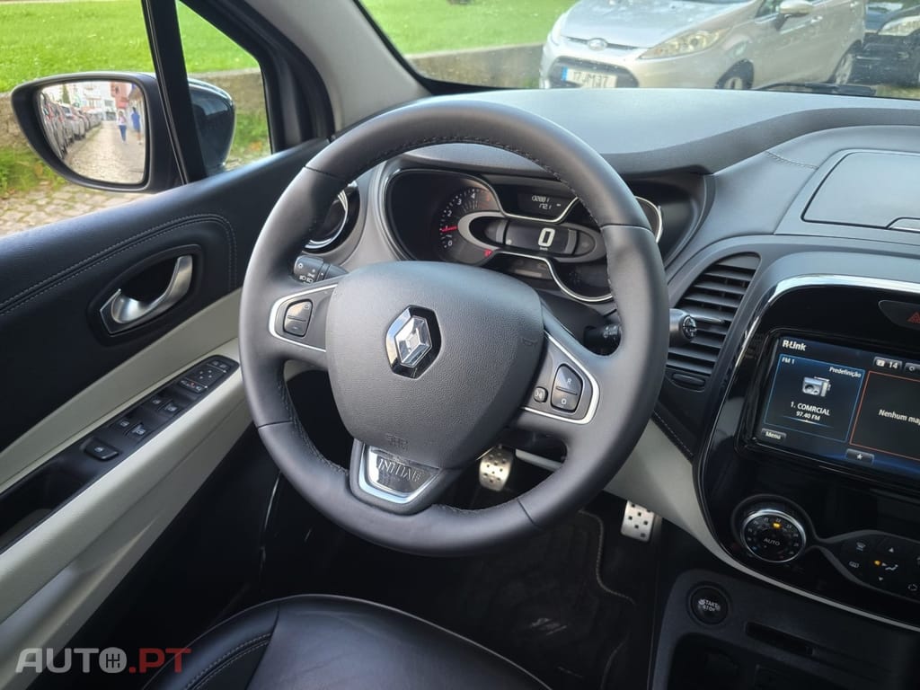Renault Captur 1.5 dCi Initiale Paris