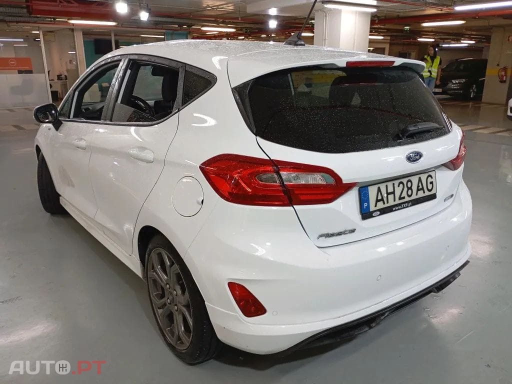 Ford Fiesta 1.0 EcoBoost MHEV ST-Line