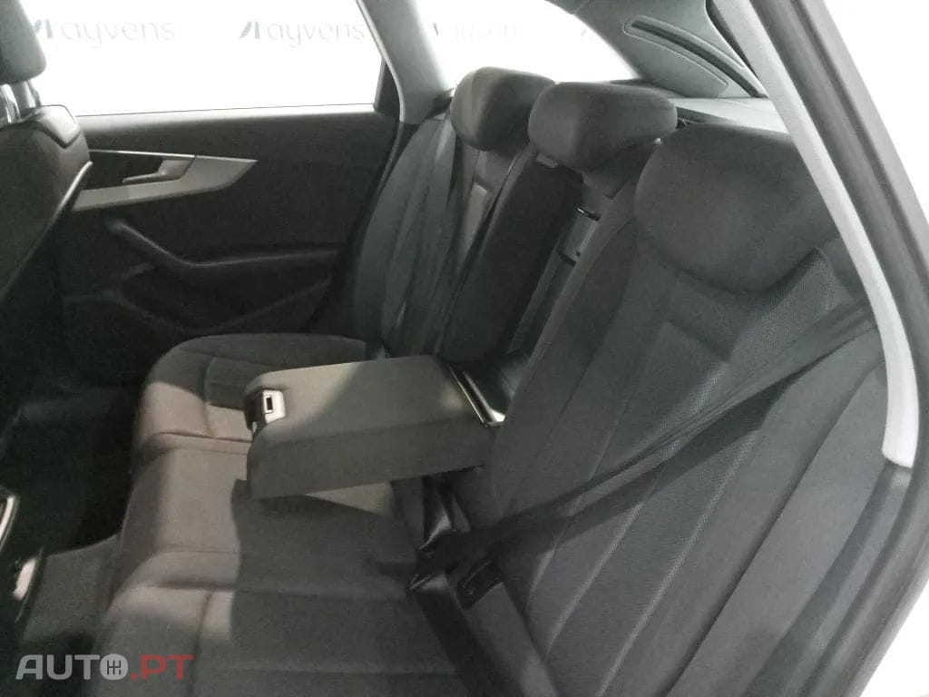 Audi A4 Avant 35 TDI S tronic