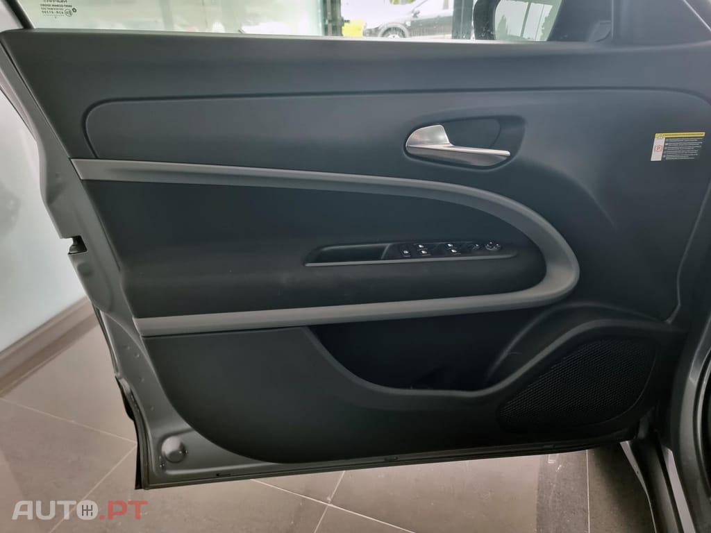 Jeep Avenger 54 kWh Longitude