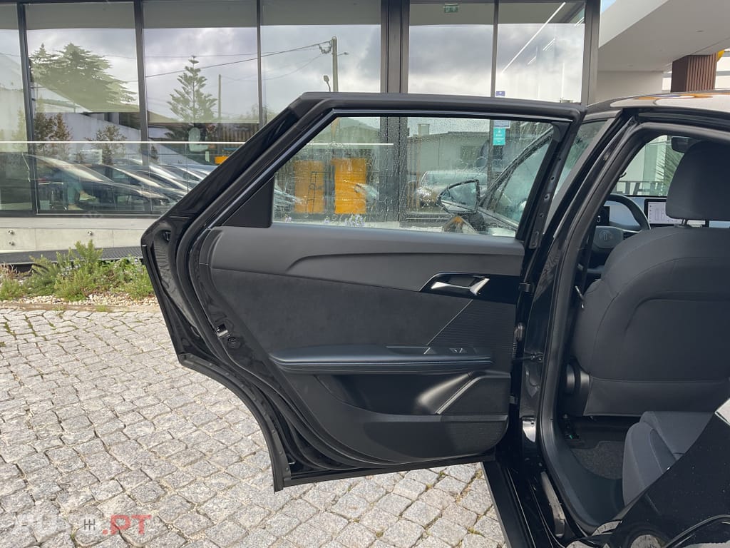 MG MG4 51 kWh Standard