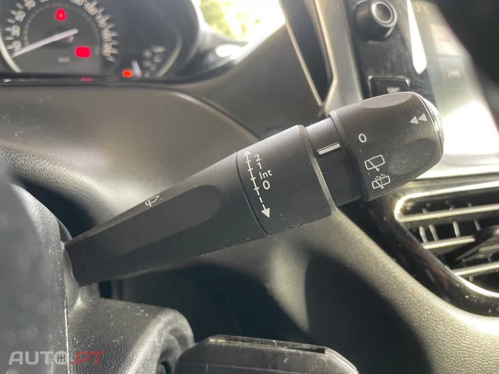 Peugeot 208 1.6 BlueHDi Allure