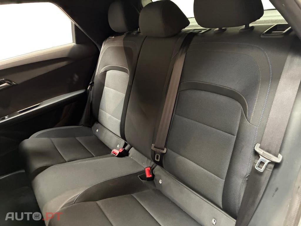 MG MG4 EV Comfort 2WD