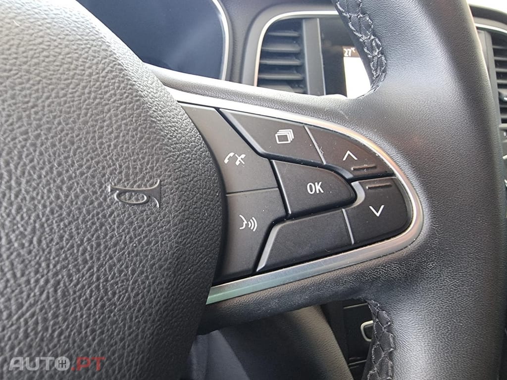 Renault Mégane Sport Tourer  1.6 E-Tech Plug-In Intens