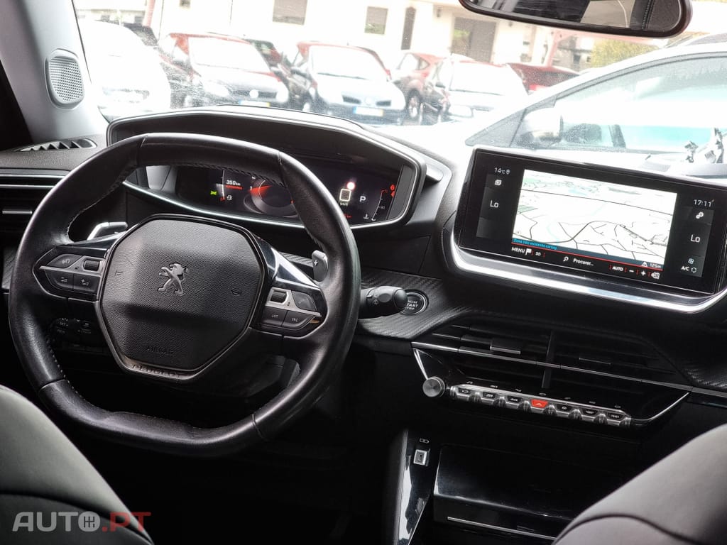 Peugeot 2008 1.5 BlueHDi Allure Pack EAT8