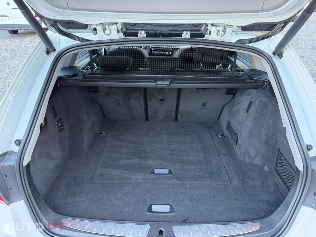 BMW 318 d Touring Line Sport