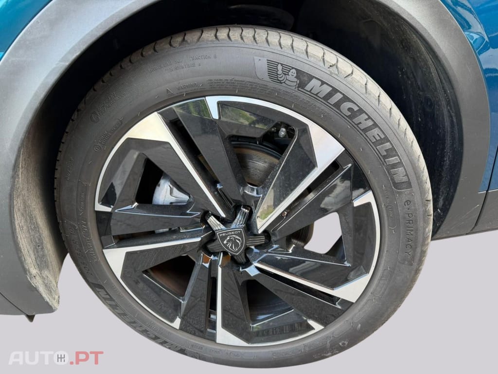 Peugeot 408 MHEV Allure