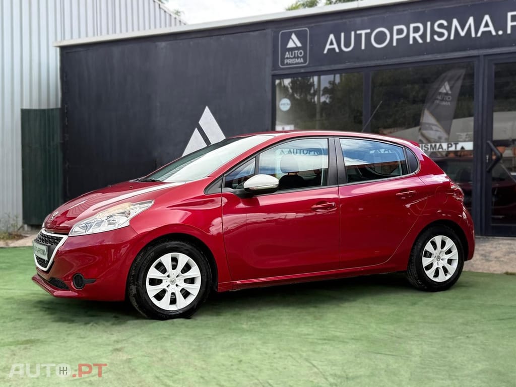 Peugeot 208 PureTech 68 Like — fotografia 2