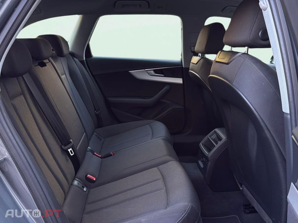 Audi A4 Avant 2.0 TDI S tronic