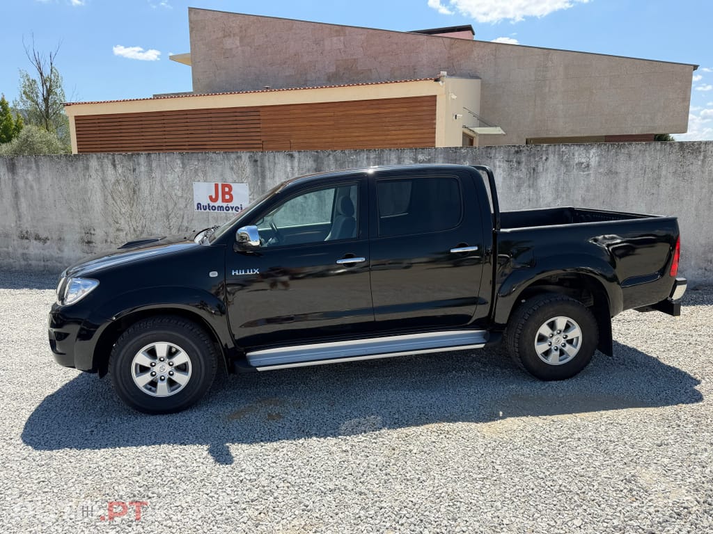 Toyota Hilux 2.5 D-4D 4WD CD Tracker