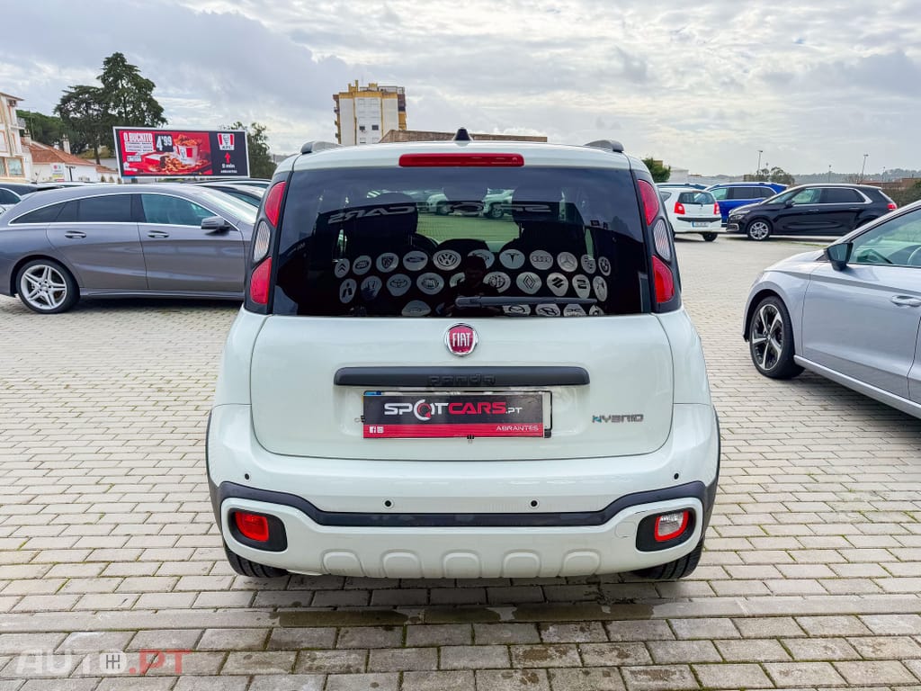 Fiat Panda Pandina 1.0 Hybrid Icon
