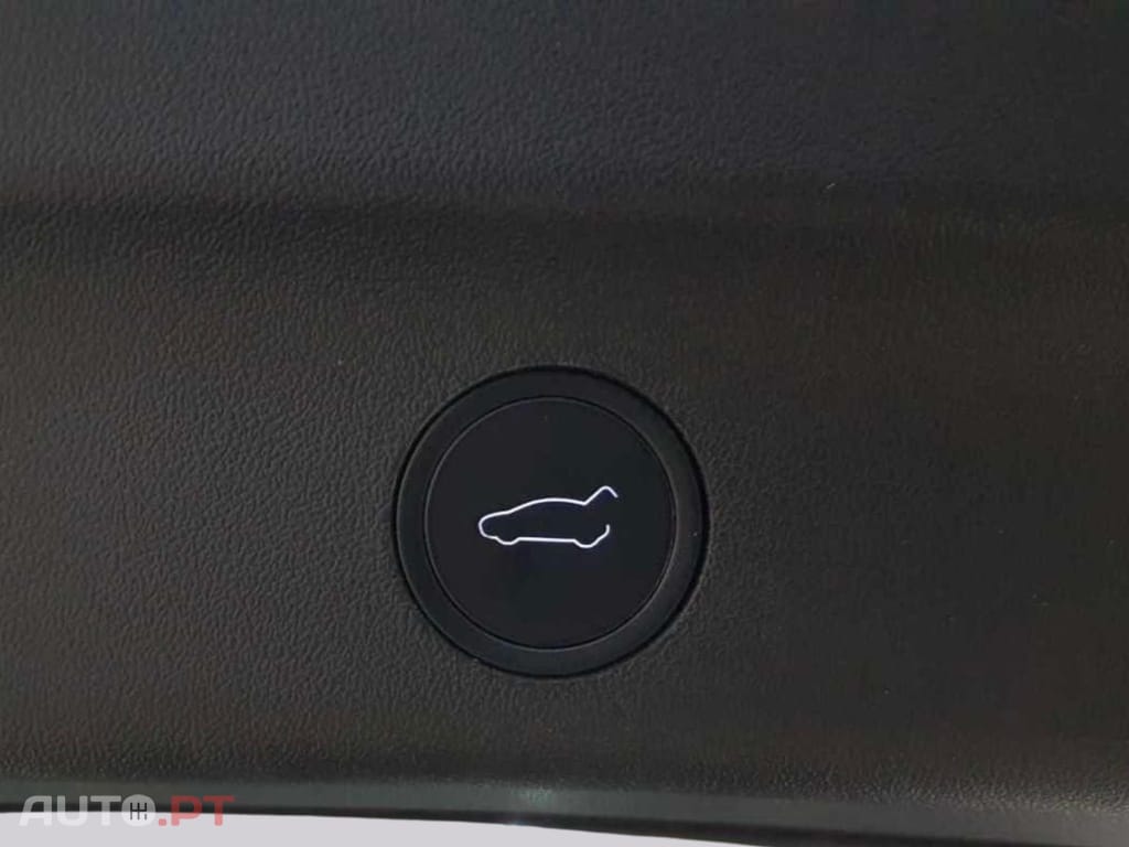 Tesla Model Y Long Range Dual Motor AWD I.V.A DEDUTIVEL