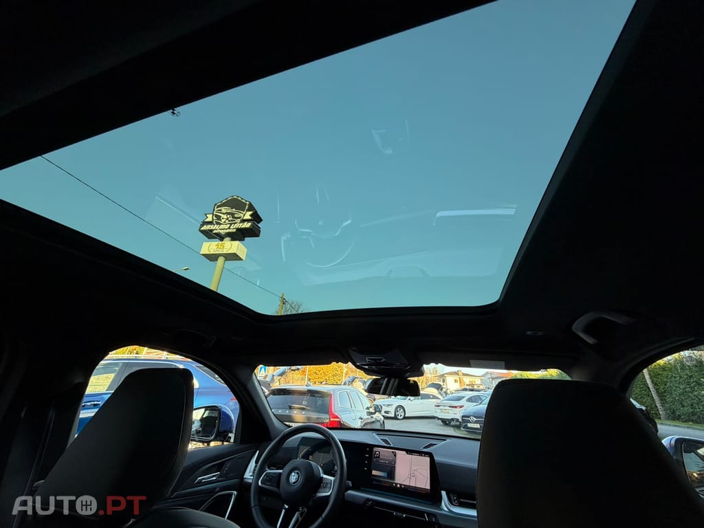 BMW iX2 eDrive20 Pack Desportivo M Pro