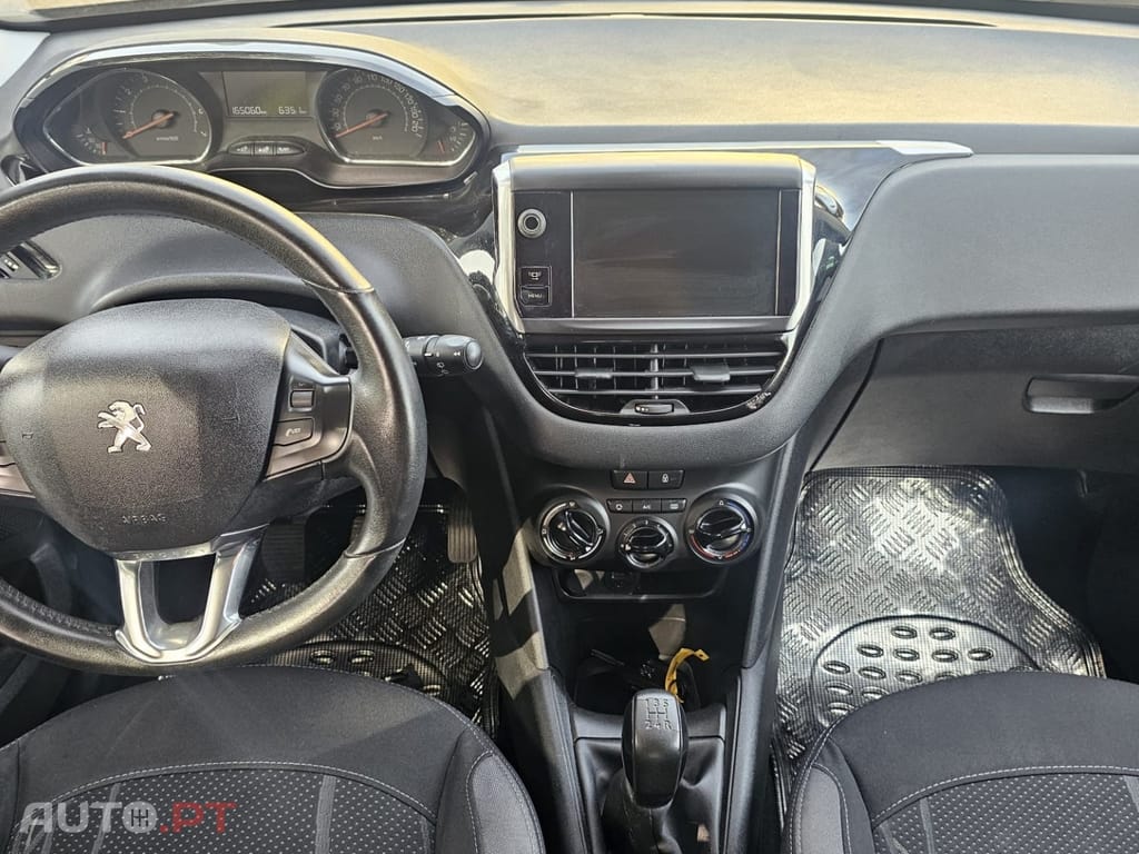 Peugeot 208 1.2 VTi Active
