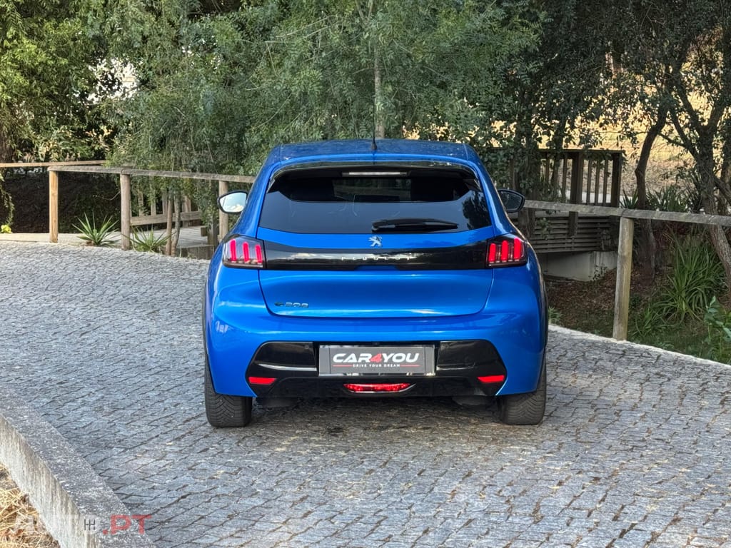 Peugeot E-208 50 kWh Allure
