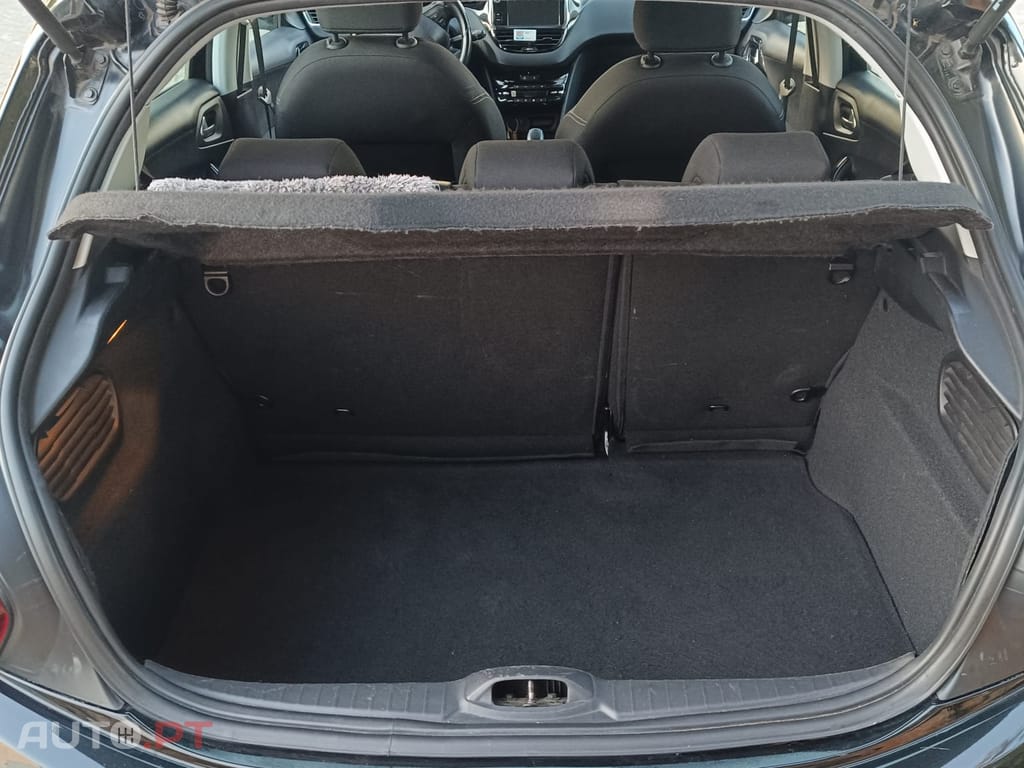 Peugeot 208 1.6 Blue HDi