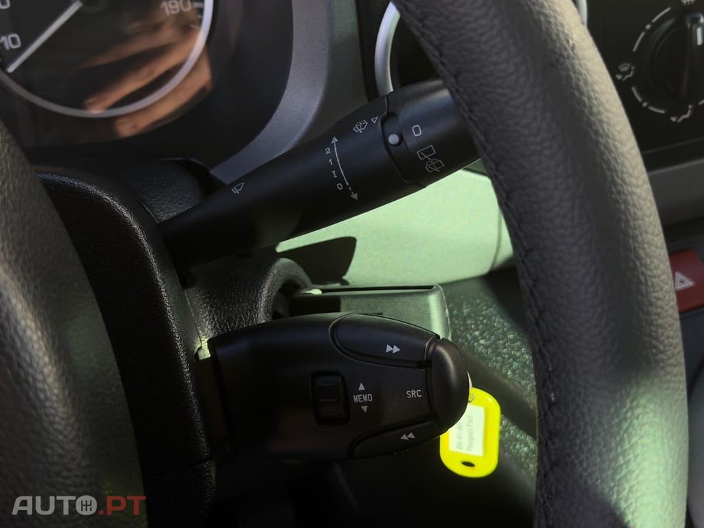 Peugeot Partner 1.6 HDI  5 LUGARES