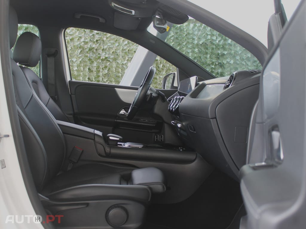 Mercedes-Benz B 250 e Style Plus