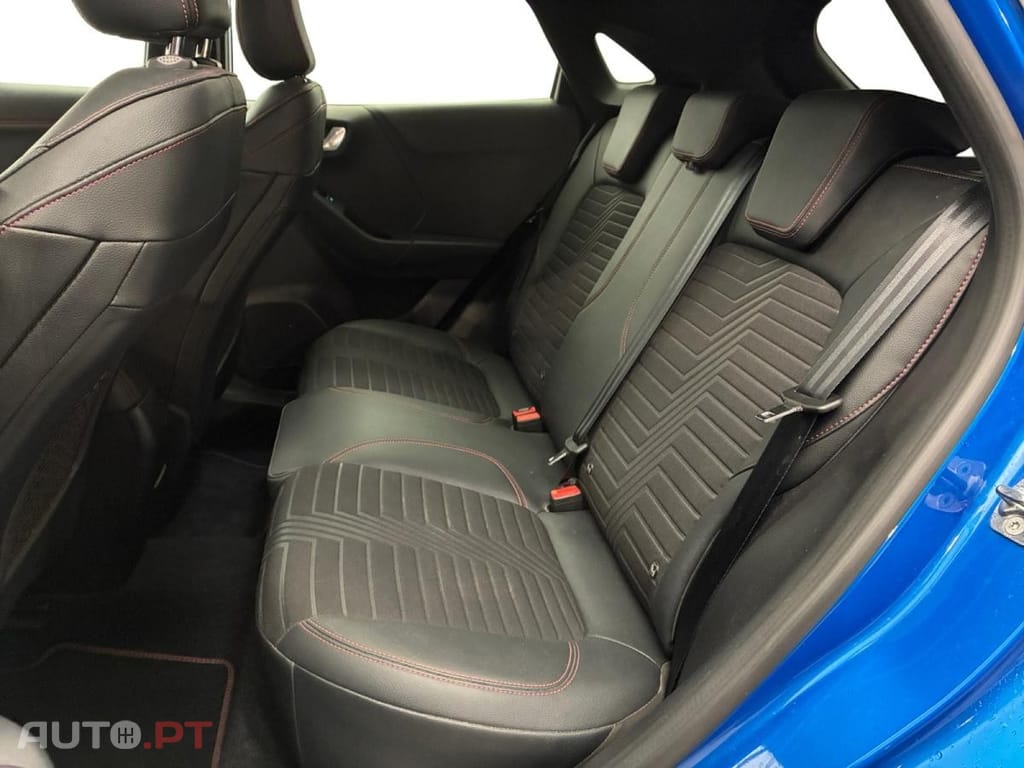 Ford Puma 1.0 Flexifuel mHEV ST-Line x