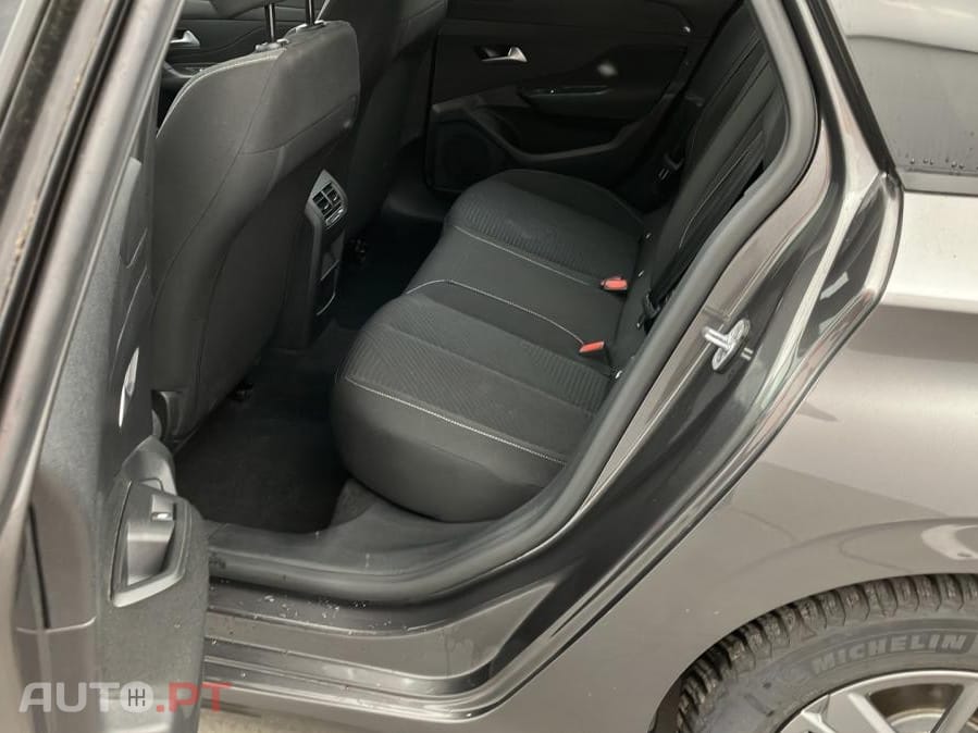 Peugeot 308 SW PureTech 130 EAT8 Active Pack