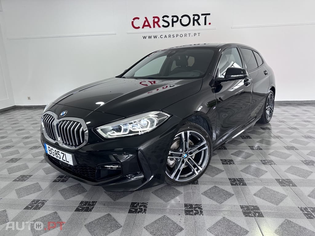 BMW 118 i Pack Desportivo M Auto