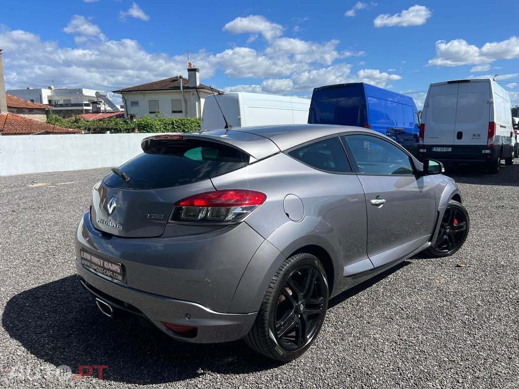 Renault Mégane Coupe 2.0 T 16V RS