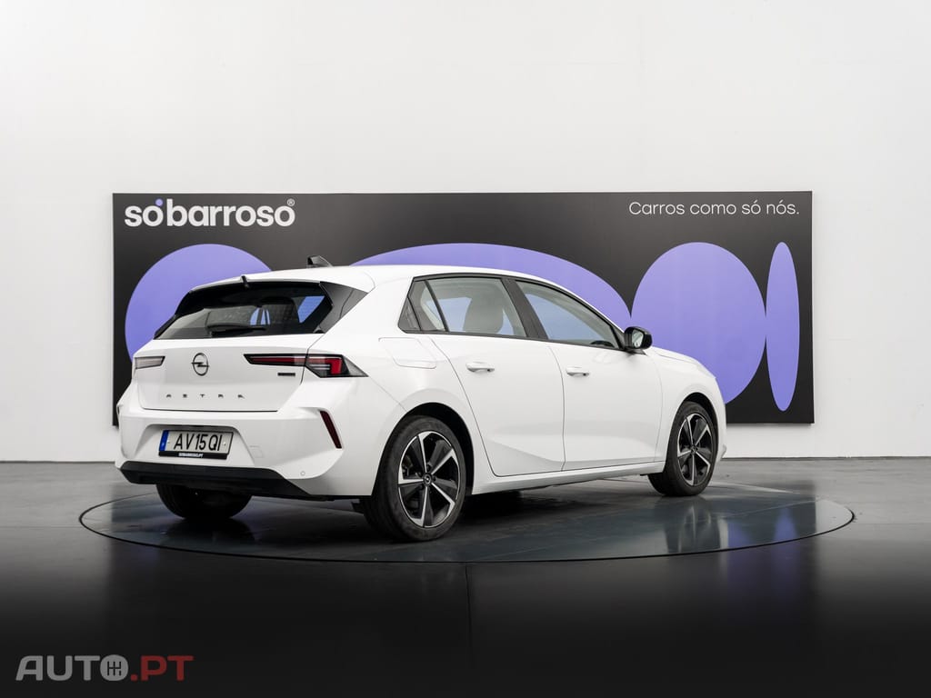 Opel Astra 1.6 T PHEV Business