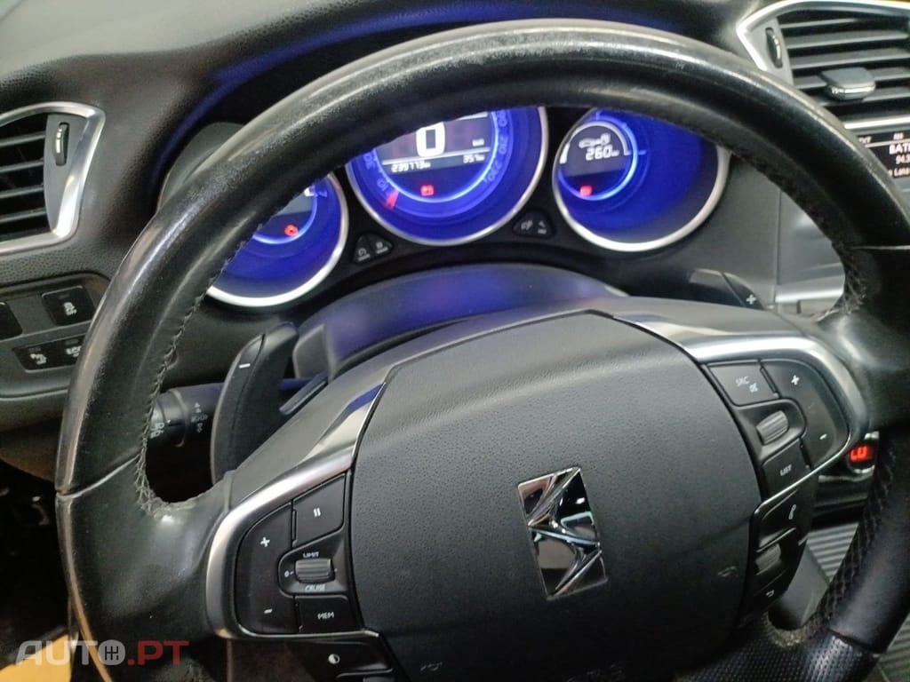 Citroen DS4 1.6 e-HDi So Chic CVP6
