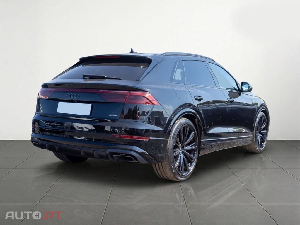Audi Q8 60 TFSIe S line Matrix
