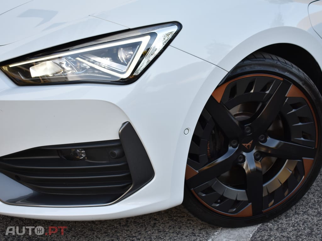 Cupra Leon 1.4 e-Hybrid VZ DSG