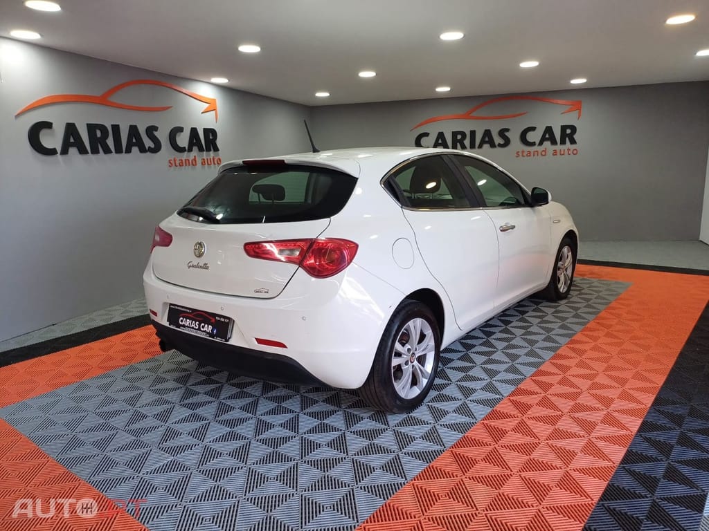 Alfa Romeo Giulietta 1.6 JTDm Distinctive