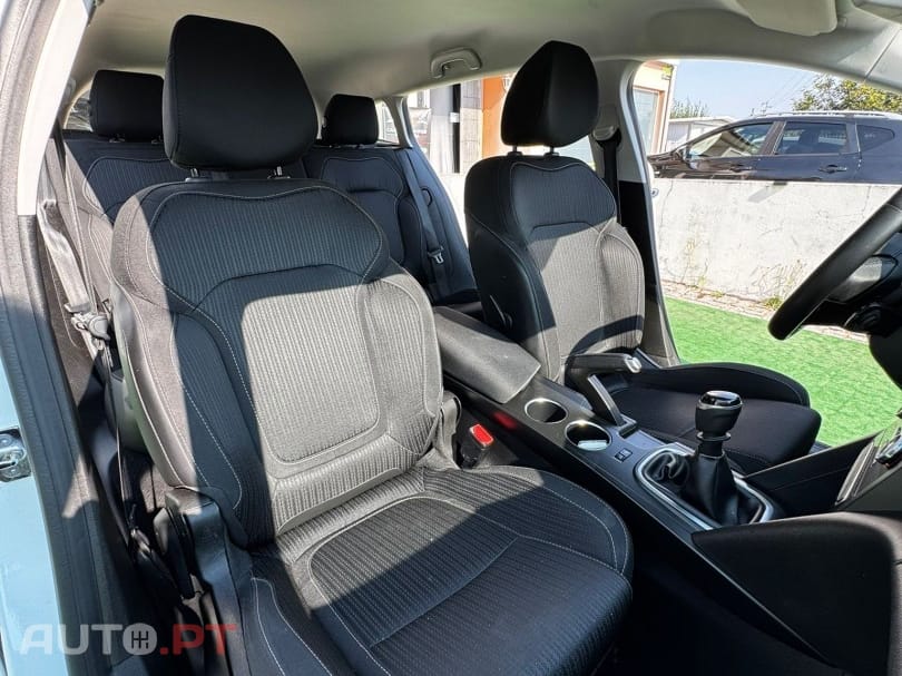 Renault Mégane Sport Tourer 1.5 Blue dCi Zen