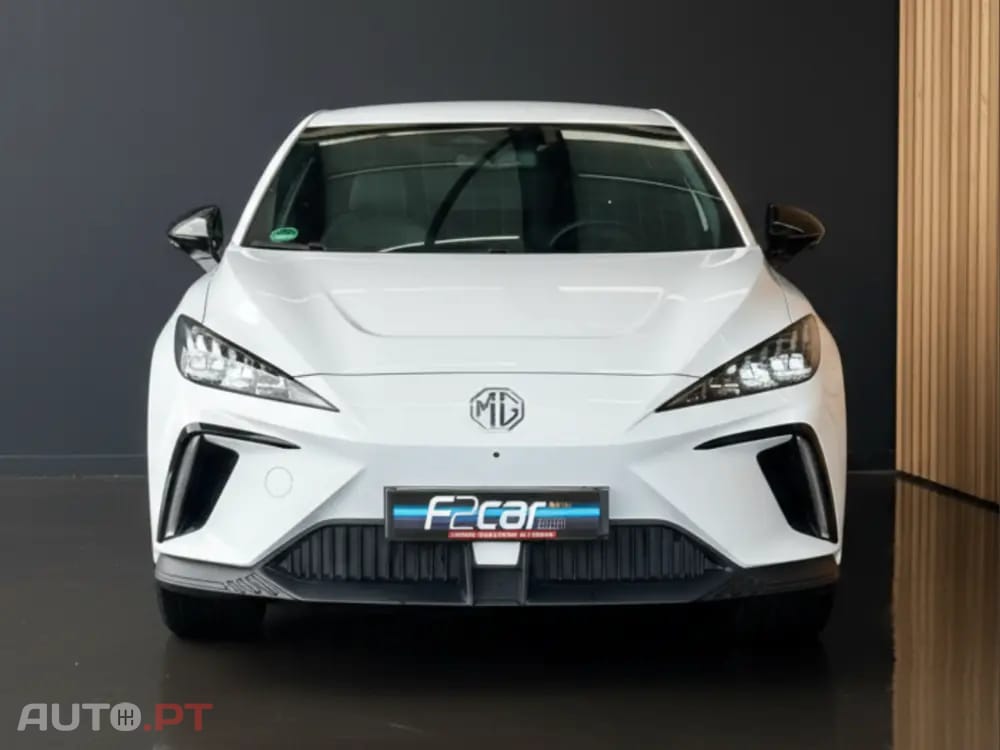 MG MG4 64 kWh Luxury