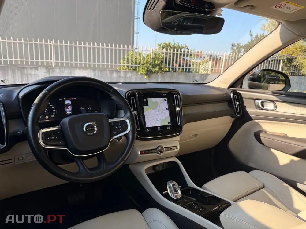 Volvo XC40 1.5 T5 PHEV Inscription Expression